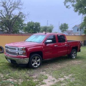 Meet your Posher, Juan efren